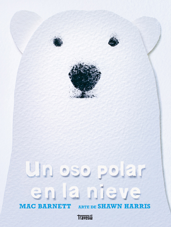 Un oso polar en la nieve 